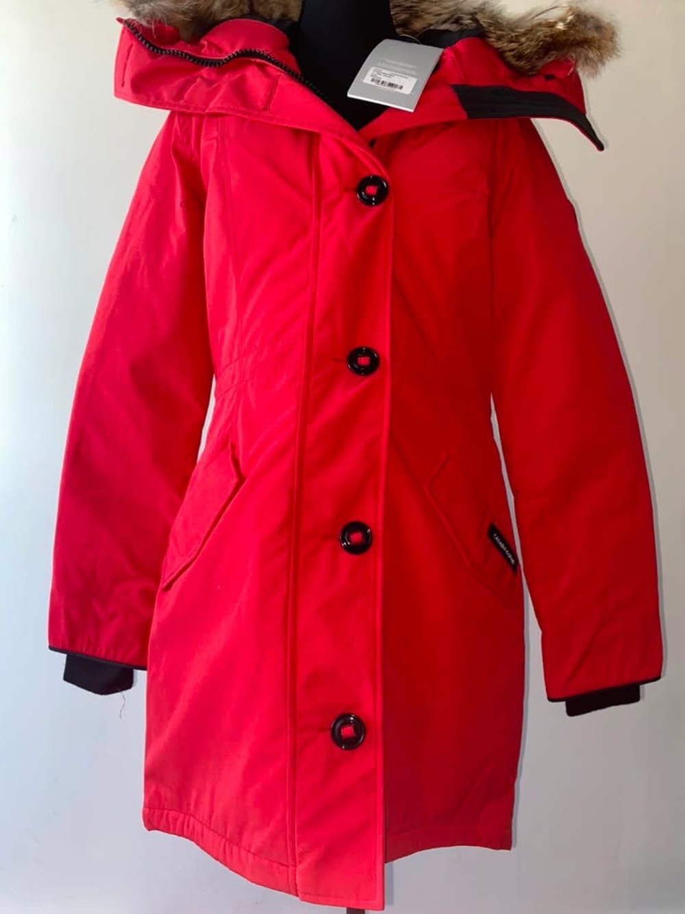 Brand NEW Canada Goose red Rossclair Parka with REAL coyote fur